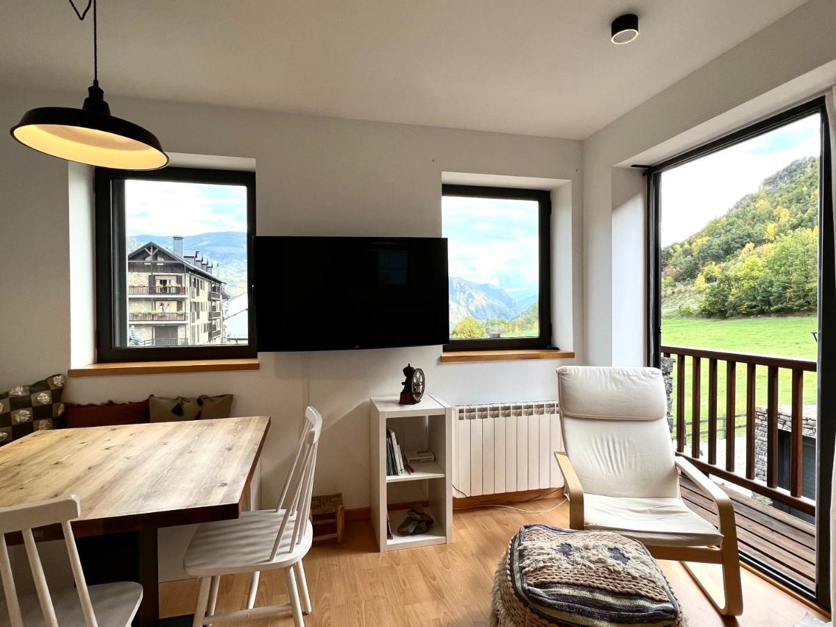 Apartament La Gisca - L'Amfitriona Valencia D'Aneu Zewnętrze zdjęcie