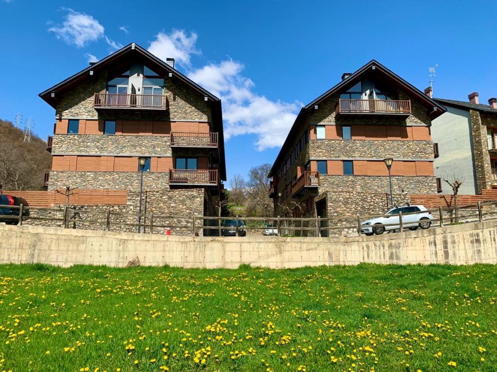 Apartament La Gisca - L'Amfitriona Valencia D'Aneu Zewnętrze zdjęcie